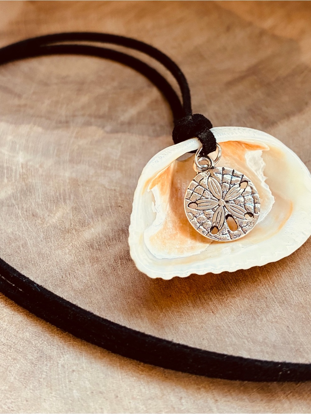 Wildwood NJ Seashell Shell Necklace Sand Dollar Pendant Beach Coastal Jewelry